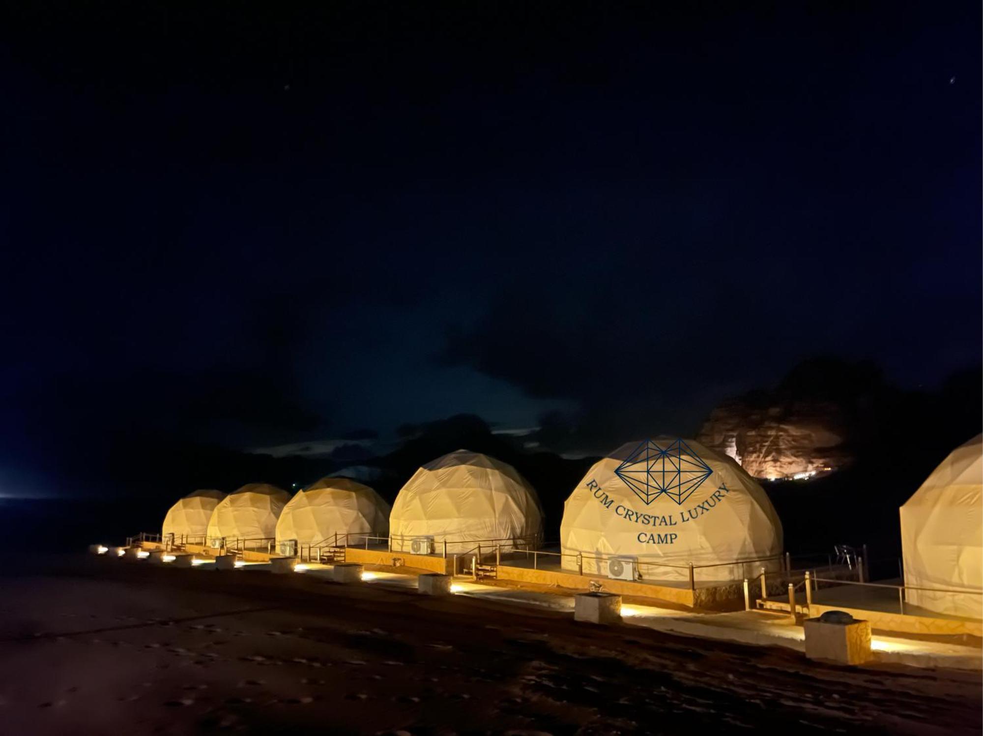 Rum Crystal Luxury Camp Вади Рум Екстериор снимка
